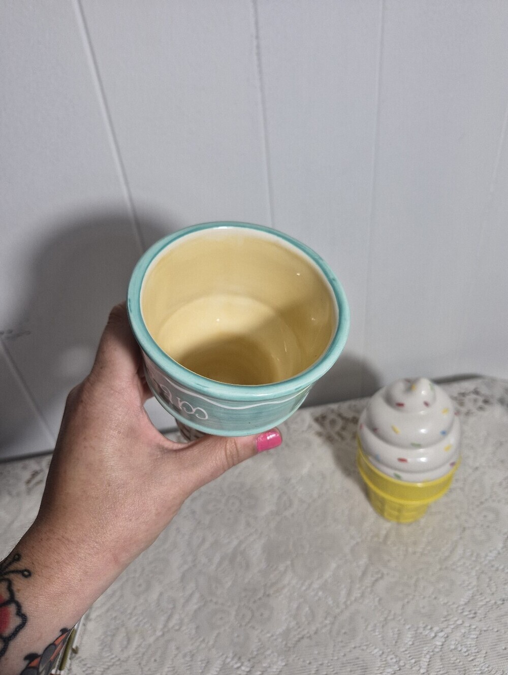 3 Ceramic Ice Cream Cones - Picture 11 of 16
